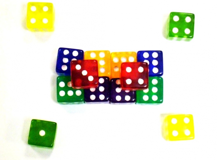 Кубик d-6 разноцветный  